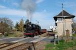 50 3610 am 18.04.2010 mit Gterzug bei der Ausfahrt aus Deutschenbora