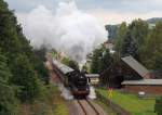 Erzgebirgsrundfahrt des Vereins Sächsischer Eisenbahnfreunde anläßlich  75 Jahre 50 3616  am 26.September 2015. Nach einem Fotohalt im Bahnhof Markersbach hier die Ausfahrt des Zuges.