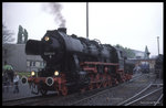 Ausstellung im BW Dresden - Altstadt am 3.5.1990: DR Dampflok 528141 zählte zu den fahrfähigen und unter Dampf stehenden Exponaten.