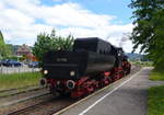 Dampflok  52 7596, bei einer Rangierfahrt  Ansicht vom Tender aus  im Bahnhof  Titisee-Neustadt, Daten: Gewicht  Lok .u. Tender 130 t, Wasser 30 m³, Kohle 10 t,  Am 18.06.2017