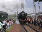 52 8075 der IGE Werratal Eisenach bei der Lokparade zum Heizhausfest im SEM Chemniz 2006