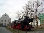 Die 52 8034 am 04.02.2008 in Simbach am Inn am Bahnhofsvorplatz.