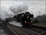 52er der Eisenbahnfreunde Betzdorf mit dem Weihnachtsmarktzug von Siegen nach Mnster(Westf). (12.12.2009)