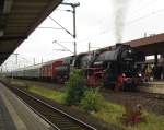 52 1360-8 steht nun Abfahrbereit nach Adelebsen im Bahnhof Gttingen.