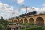 Bespannt mit den beiden vereinseigenen Lokomotiven der BR 52.80 ging es fr den EMBB Leipzig am 27.05.2011 auf die Reise zum Eisenbahnfest des TEV nach Weimar.