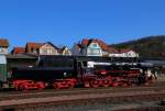 52 8079 der Gesellschaft DampfPlus am Nachmittag des 29.03.2014, kurz vor ihrer ersten Beförderungsleistung nach erfolgter HU, welche heute mit einem Sonderzug der SVC nach Wittenberg geht, im Bahnhof Meiningen.