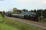 Parallelfahrt bei den Rottweiler Dampfloktagen. Rechts 52 7596 mit dem DPE 90166 (Rottweil-Spaichingen), links die 75 1118 mit dem DPE 90156 (Rottweil-Schwenningen). Aufgenommen in Rottweil-Saline am 04.10.2014.