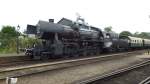 52 3879, hinter dem Zug nach Apeldorn, 1944 bei Lokomotivfabrik Floridsdorf gebaut / in Beekbergen am 6.9.2014 beim großen Eisenbahn-Spektakel  „Terug naar Toen - Zurück nach