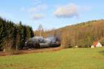 52 8154-8 fuhr am 12.12.15 von Leipzig nach Schwarzenberg. Hier zu sehen bei Wildbach.