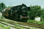 Am 28. Juli 1986 entstand zwischen Malschwitz und Guttau an der ehemaligen Strecke Bautzen - Radibor - Weißenberg dieses Foto der 52 8080 vor einem Güterzug.