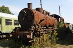 50.764 (ex CFL) am 16.09.2012 im Bw Falkenberg Oberer Bahnhof. Es handelt sich hier um einen rumnischen Nachbau der preischen G10 (BR 57). Die Lok gehrt zur Sammlung Falz und ist nur an bestimmten Tagen im Jahr zugnglich. 

