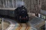 BR 58 311 am 14.03.09 kurz vor dem ersten Bahnbergang in Aue.
