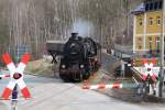 BR 58 311 am 14.03.09 kurz vor dem ersten Bahnbergang in Aue.
