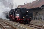 Schlepptenderlok 58 311 der Ulmer Eisenbahnfreunden(Baujahr 1921) am 08.11.09 im Mnsingen Bahnhof.