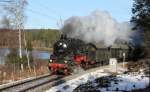 58 311 mit dem DPE 75929 (Titisee-Seebrugg) am Windgfllweiher 29.12.12