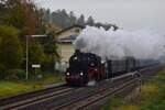 Amm 30.10.21 fuhr 58 311 mit einem Sonderzug aus Treysa durch Villmar auf den Weg nach Koblenz.