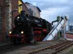 58 311 beim Wasser nehmen und Ausschlacken im Bw Dresden-Altstadt.20.03.09