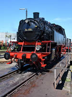 Die Dampflokomotive 64 094 wurde 1928 in der Maschinenbauanstalt Humboldt gebaut und wurde Anfang Juni 2019 auf der Drehscheibe des Bayerischen Eisenbahnmuseums Nördlingen präsentiert.