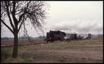 641491 verlässt hier am 10.4.1994 mit dem Personenzug um 14.30 Uhr Hohenwulsch in Richtung Kalbe.