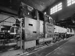 Die Dampflokomotive 64 007 wurde 1928 bei Borsig gebaut und ist Teil der Ausstellung im Mecklenburgischen Eisenbahn- und Technikmuseum Schwerin. (März 2022)