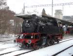 Verein Historisches Emmental - DB Dampflok 64 518 bei Rangierfahrt im Bahnhof Burgdorf am 30.01.2010