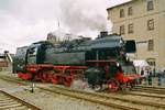 22. Mai 2004, Die 1956 bei LKM Babelsberg gebaute Lok DR 65 1049 des Bw Arnstadt ist Gast des Dresdner Dampfloktreffens.