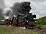 Die 65 1049 und die 01 509 am 23.05.2010 mit einem Pendelzug unterwegs auf der Schiefen Ebene. 