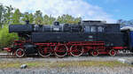 Die 1955 in Kassel bei der Lokomotivfabrik Henschel gebaute Nachkriegsdampflokomotive 66 002 ist Teil der Ausstellung im Eisenbahnmuseum Bochum. (April 2026