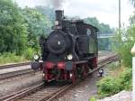 70 083 am 14.07.2012 (anlsslich der 100-Jahr-Feierlichkeiten von Heidelberger Cement) beim Umsetzen im Bahnhof Maxhtte-Haidhof.