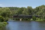 Nun melde ich mich nach sehr langer Abwesendheit wieder zurck.;-) 
Blick auf die Naabbrcke in Burglengenfeld und 70 083 mit ihren Sonderzug.
.Auf der Strecke Maxhtte/Haidhof-Burglengenfeld gab es am 14.7.2012 anlsslich der 100 Jahr Feier des Zementwerkes Burglengenfeld Sonderfahrten.