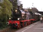 Dampflok 78 468 (Baujahr 1923) am 02.10.2004 in Schwerte mit einem historischen Personenwagenzug, bestehend aus Donnerbchsen des Typs ESN im Rahmen einer Tour de Ruhr.