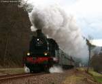 78 468 mit dem DPE 91749 (Hausach-Alpirsbach) vor Hausach 21.2.10