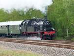 78 468 am 30.04.18 mit einem Sonderzug bei der Ausfahrt aus dem Bahnhof Bitburg-Erdorf.