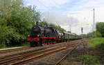 78 468 kommt mit wenig dampf mit einem Sonderzug aus Bad-Iburg(D) nach Aachen-Hbf(D) und kommt aus Richtung Herzogenrath,Kohlscheid und fährt durch Kohlscheid-Wilsberg in Richtung Richterich,Laurensberg,Aachen-West,Aachen-Schanz,Aachen-Hbf. Aufgenommen bei Wilsberg in Kohlscheid. Nicht im Gleisbereich. Bei schönem Frühlingswetter am Vormittag vom 25.5.2019.