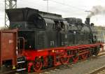 78 468 am 1.4.11 im Bahnhof Dren mit dem  Zug der Erinnerung .
