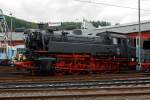 Die Letzte ihrer Art: Die 82 008 (ex 082 008-4) am 17.09.2011 im Sdwestflische Eisenbahnmuseum in Siegen. Die Lok wurde 1951 unter Fabriknummer 2884 bei Krupp gebaut, und die letzte erhaltene 82 er.