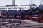 86 001, 86 049, 94 1292, 52 8195-1, 50 3519-1 und 50 3616-5 Paradeaufstellung zum Tag des Eisenbahners im Bw Glauchau, Juni 1990