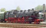 Musuemslok BR 86 001 in Chemnitz Hilbersdorf im August 2004 zum Heizhausfest.