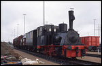 Bei der Eröffnung des Verschiebebahnhof Süderelbe in Hamburg war am 30.9.1995 auch dieser stilechte Güterzug mit Personenbeförderung ausgestellt.