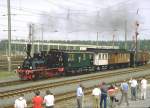 Nrnberg-Langwasser 1985.Jubilumsparade mit der 89 7159 (T 3)und einem Nebenbahnzug.(Archiv P.Walter)