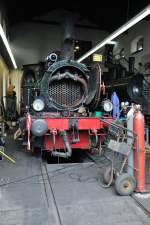 Auch an der  Speyerbach  des Eisenbahnmuseums Neustadt/Weinstrasse wird am Muttertag 2009 gearbeitet.