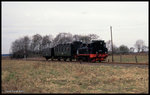 91134 erreicht hier am 10.4.1994 um 12.20 Uhr mit dem Personenzug aus Dähre den Ortsrand von Salzwedel.