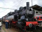 94 1538 wartet im Bahnhof Apolda auf die Ausfahrt (Regebogentour 2007), 12.05.2007