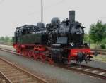 60 Jahre PIKO mit Tag der offenen Tr einigen Sonderzgen und suboptimalem Fotowetter am 20.06.2009 in Sonneberg Hbf. Hier: 94 1538 beim Umsetzen.