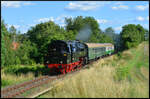 Am Abend des 11.07.2026 f�hrt die Bergk�nigin 95 1027-2 Tender voraus bei Langenstein gen Halberstadt.