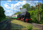 Nach dem Umsetzen im Betriebsbahnhof Michaelstein rollte die Bergk�nigin 95 1027-2 am Nachmittag des 11.07.2026 gen Blankenburg den n�rdlichen Harzrand hinab. 
