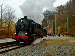 In Rübeland (Harz) fährt 95 027 zum Wasser ergänzen ins Depot am 05. November 2017.