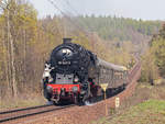 Die Dampflok 95 1027-2 mit Sonderosterzug zwischen Blankenburg und Rübeland am 20.