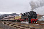 Dampflokomotive 95 1027-2 und Diesellok 218 105-5 am 25.01.2020 in Wernigerode.