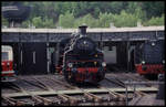 Eisenbahn Museum Bochum Dahlhausen am 11.5.1991: Zahnrad Dampflok 97502 vor dem Rundschuppen